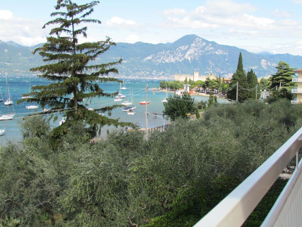 Hotel San Faustino Torri Del Benaco Dış mekan fotoğraf