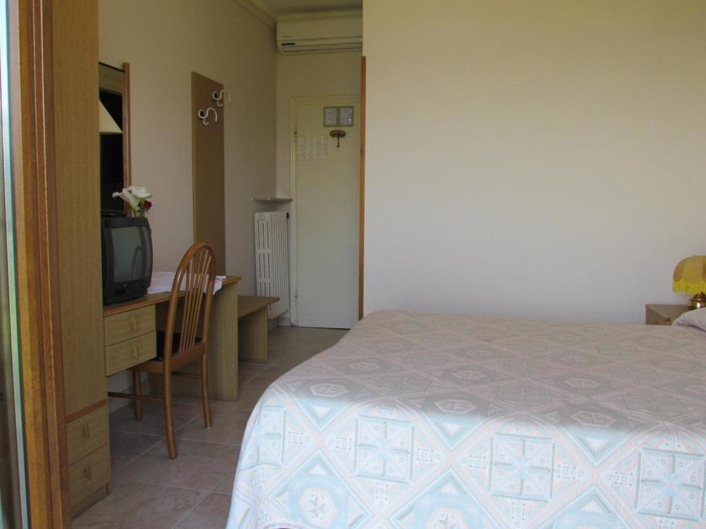 Hotel San Faustino Torri Del Benaco Oda fotoğraf