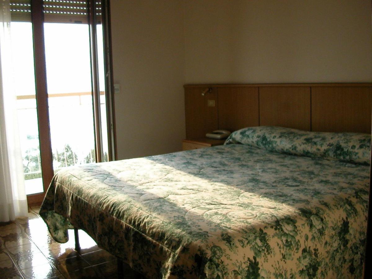 Hotel San Faustino Torri Del Benaco Dış mekan fotoğraf